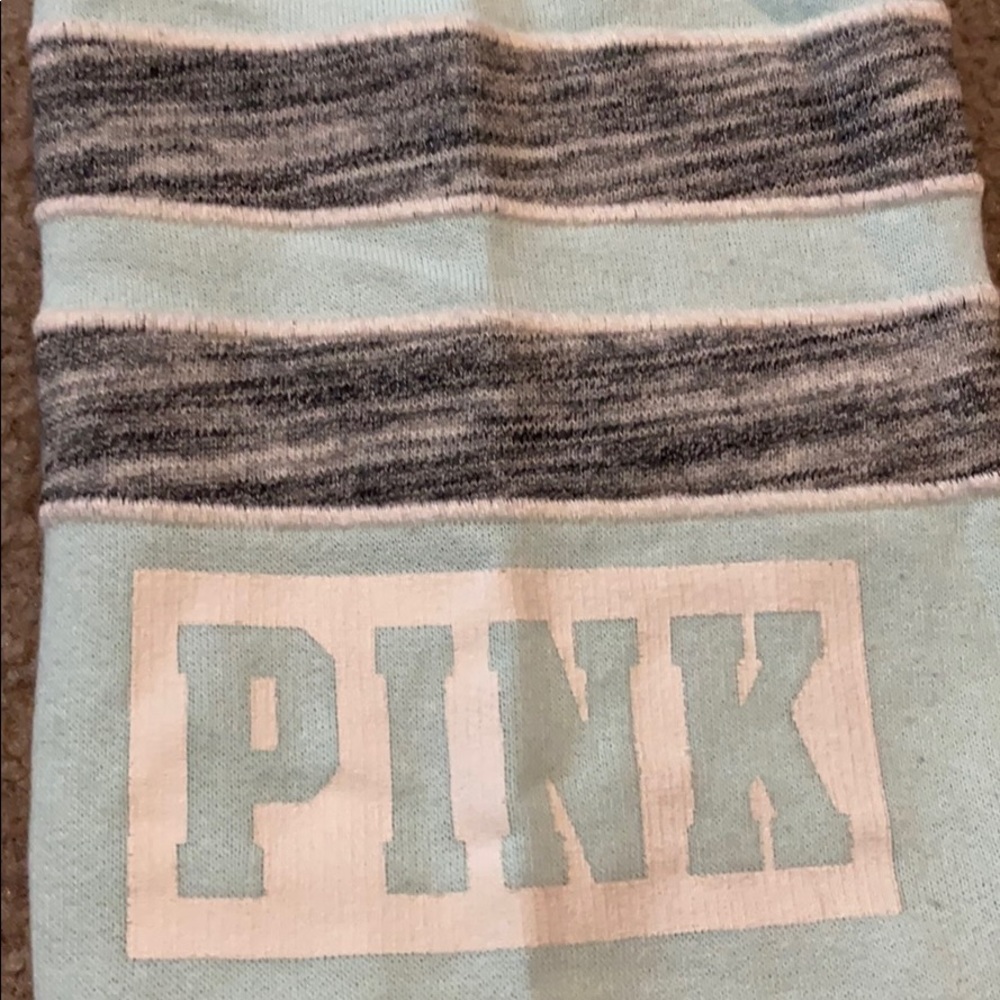 Victoria’s Secret Pink Sweatshirt - Picture 2 of 2